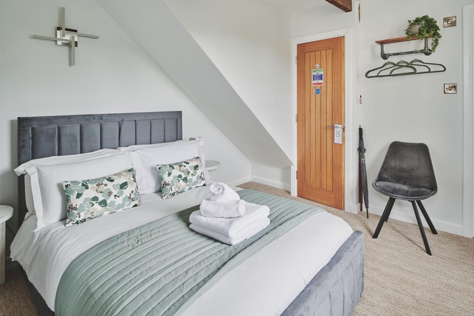 The Lansdowne Guest House Bourton-on-the-Water Exterior photo A bedroom at the hotel